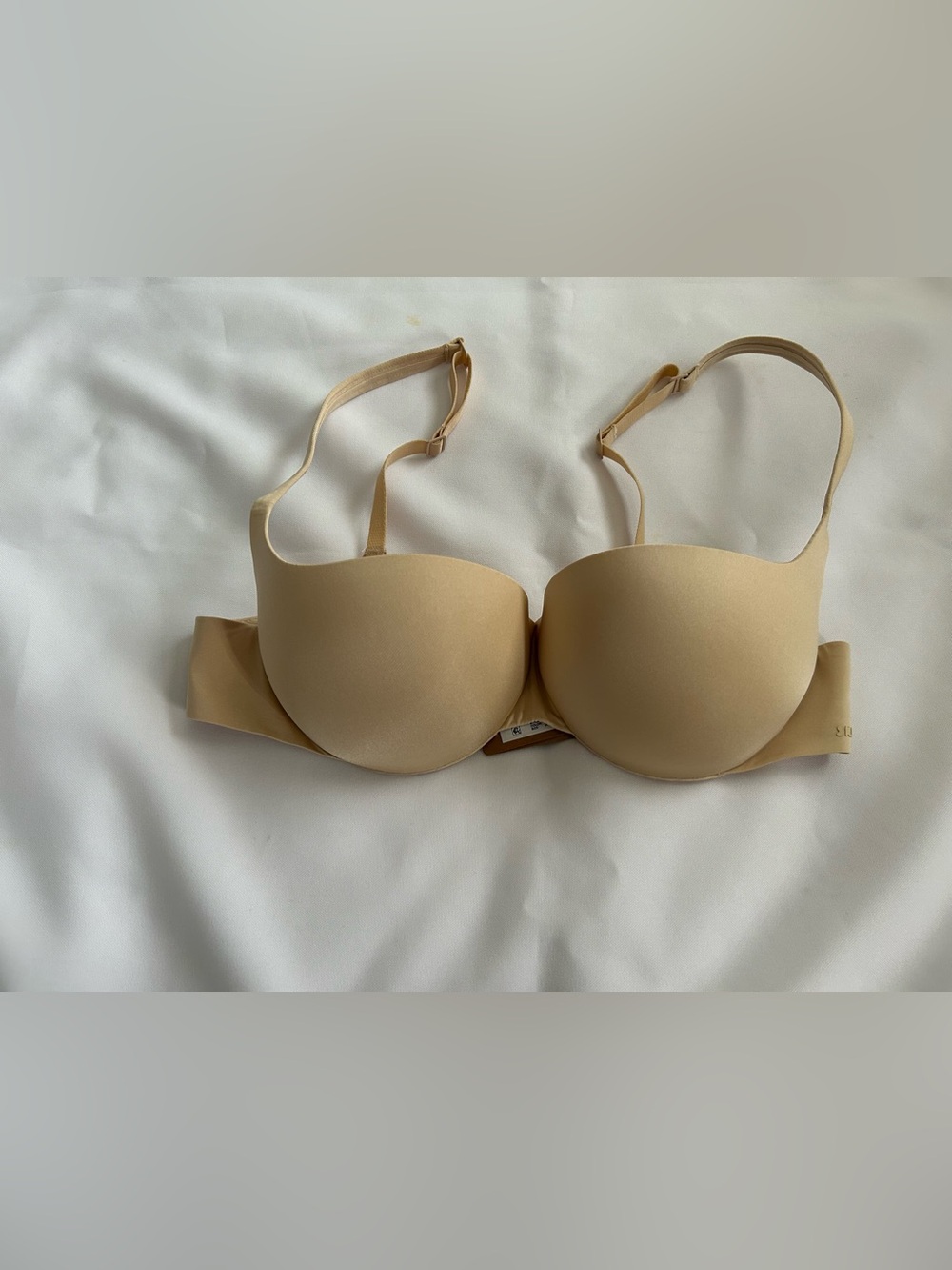Skims Smooth Nude T-Shirt Bra
